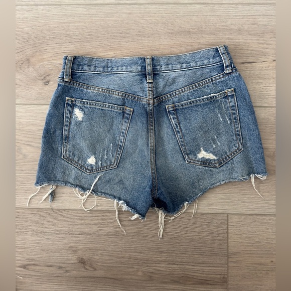 WE THE FREE Distressed Blue Denim Shorts 🩳 - Picture 6 of 8